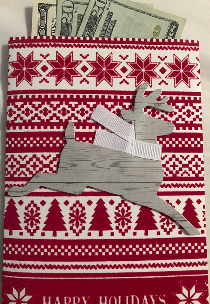 Going Through A Rough Patch And Couldn’t Really Afford To Participate In A Gift Swap At Work. All My Coworkers Pitched In And Let Me Know How Much They Appreciate Me