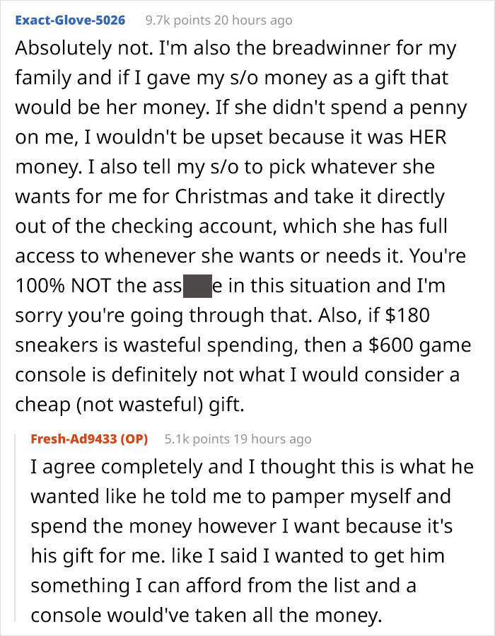 Husband Lashed Out At His Wife In Front Of His Family For Buying The Cheapest Thing On His Wishlist, Said She Ruined Christmas