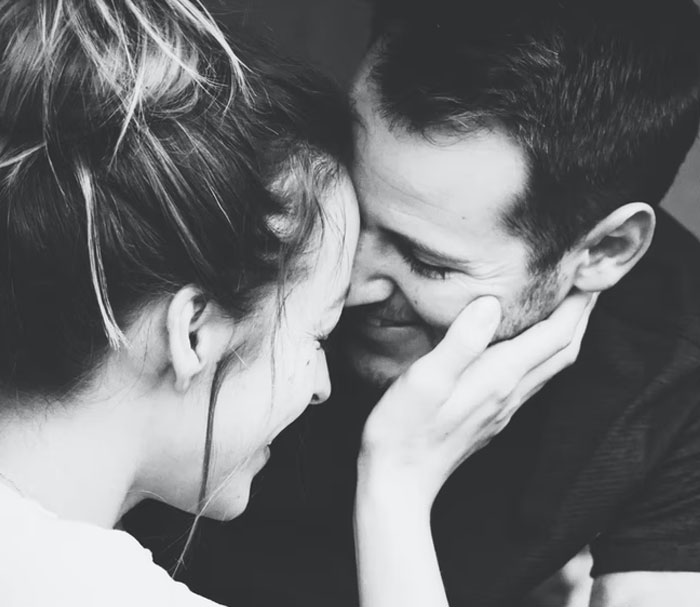 30 Women Share Non-Sexual But Intimate Things They Do With Their Partners