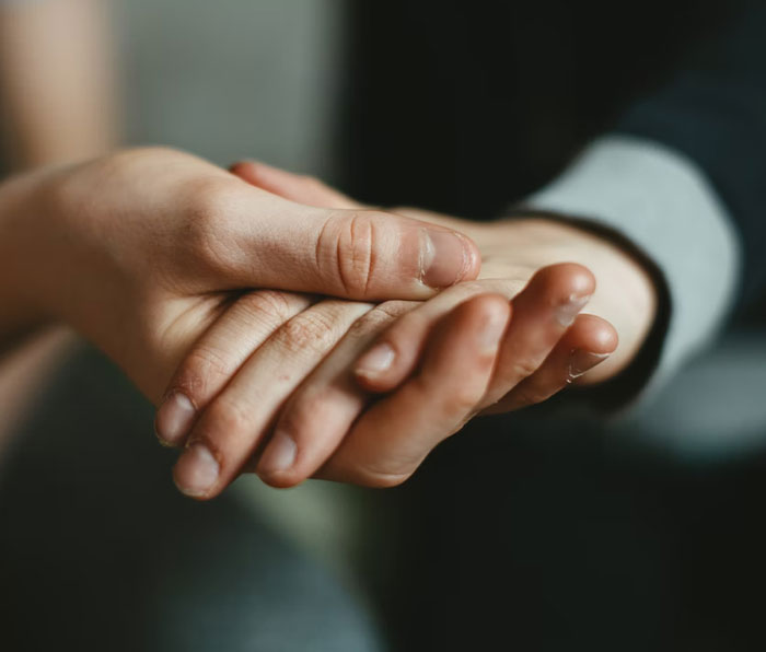 30 Women Share Non-Sexual But Intimate Things They Do With Their Partners