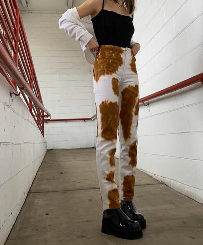 Oh, no, debió haber mezclado la ropa blanca con la ropa de caca