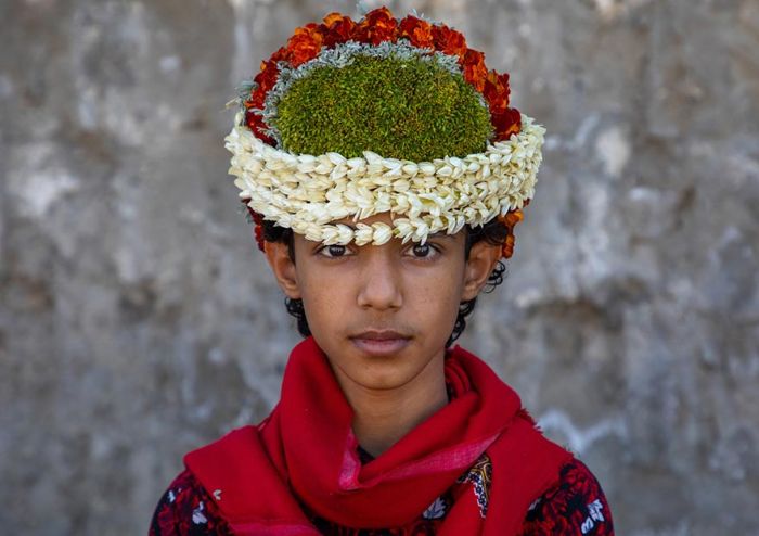 On My Trip To Saudi Arabia, I Met Male Members Of The Qahtan Tribe - Flower Men On My Trip To Saudi Arabia, I Met Male Members Of The Qahtan Tribe - Flower Men