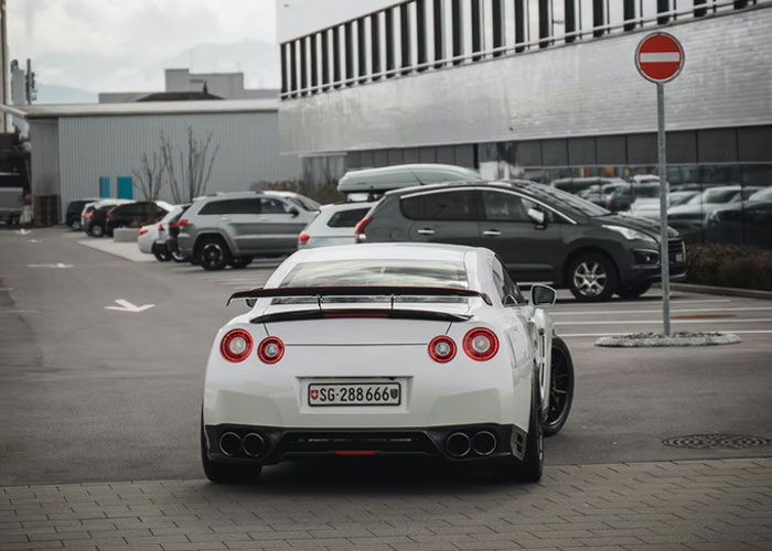 "Es un 'beneficio' para mi empleador, no para mí": La gente está compartiendo 20 cosas insultantes que les han ofrecido como un beneficio en el trabajo