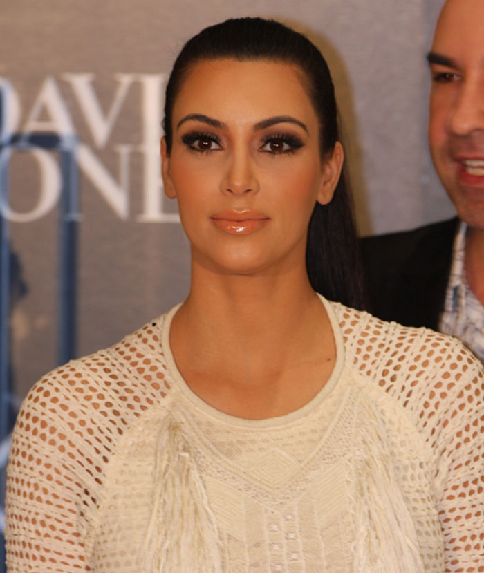 33 Things Society Has Made Us Believe Are “Necessities” But People In This Online Group Argue They Are Addictions