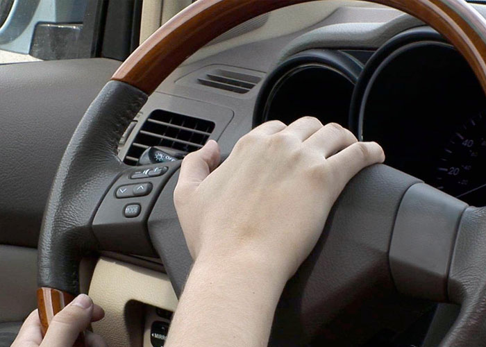 30 No-Gos In American Culture According To The People Who Live There