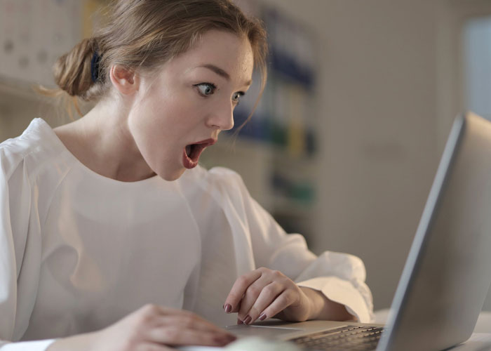 "Es un 'beneficio' para mi empleador, no para mí": La gente está compartiendo 20 cosas insultantes que les han ofrecido como un beneficio en el trabajo