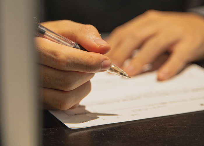 Job Interviewers Reveal The Worst "This Person Isn't Getting The Job" Moments, Show What Not To Do (30 Posts)