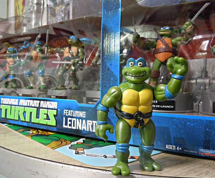 Someone Online Asked, “Who Is The Most Famous Person In Your Family?”, And 30 Delivered