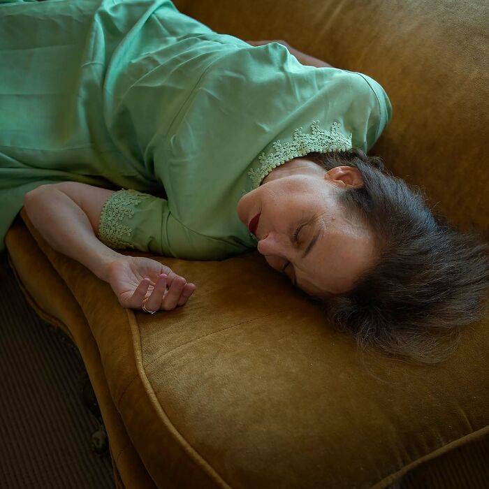 Vestido Verde, De La Serie “Conversations With Myself” De Jo Ann Chaus