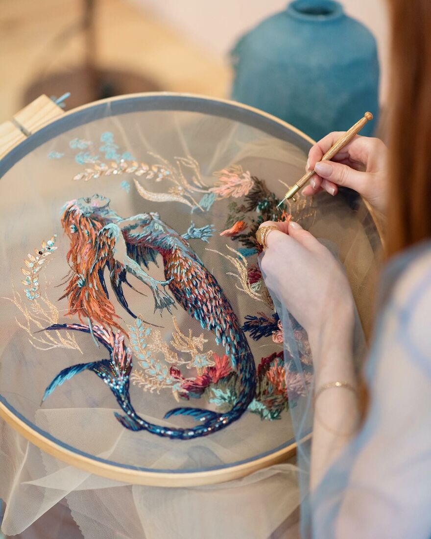 I Stitch Colorful Threads Into Tulle To Create A 3D-Effect On My Artwork (47 Pics)