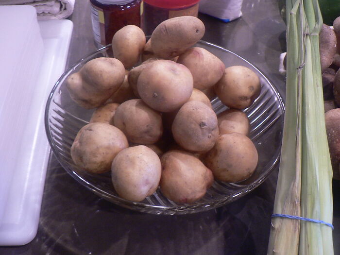 30 Crazy Yet Hilarious “I Looked Away For One Second” Stories Shared By Parents Online