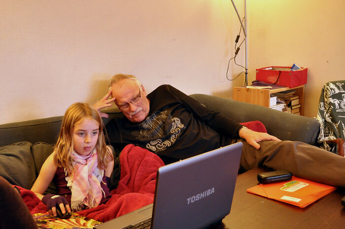 30 Basic Skills That Folks Thought Everyone Had Until They Saw Others Do It Horribly, As Shared Online