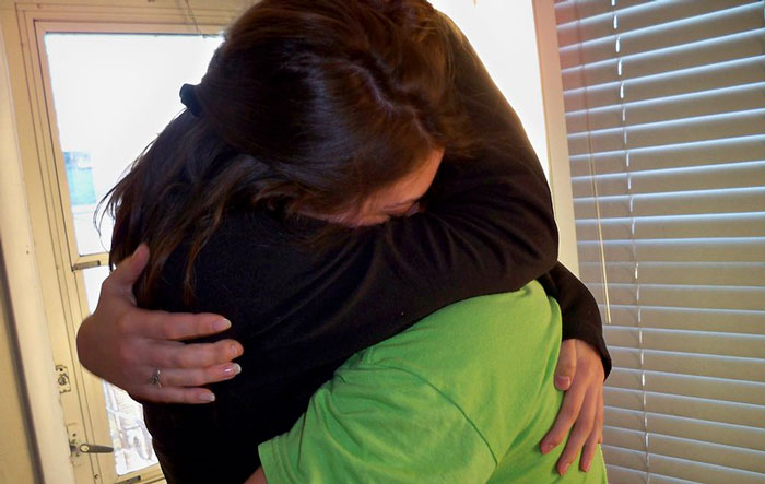 30 Rich Folks That Tied The Knot With Their Less Fortunate Partners Reveal What Shocked Them The Most About Their Ex-Life