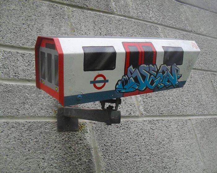 Artist Makes The Streets Fun Again By Creating Graffiti That Interacts With Its Surroundings (30 New Pics)