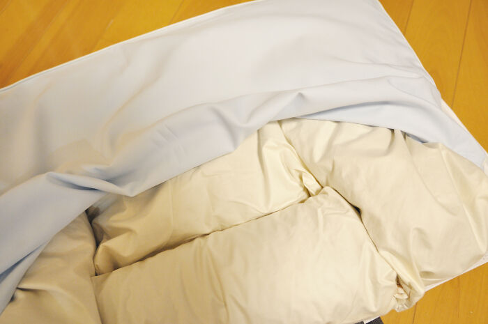 30 Situations That Happened At Night And Caught People Off Guard, As Revealed By Users Of This Online Group