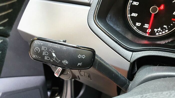 30 Basic Skills That Folks Thought Everyone Had Until They Saw Others Do It Horribly, As Shared Online