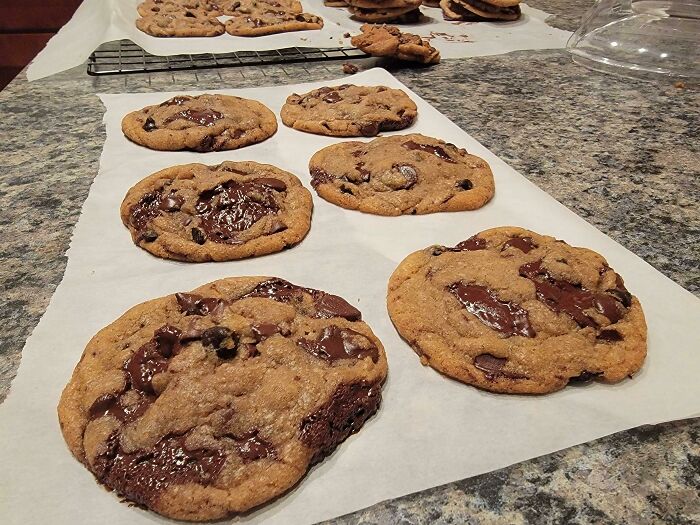 I'm A Paramedic And Have To Work All Weekend. I Baked Some Chocolate Chip Cookies That Will Hopefully Bring My Coworkers Some Joy