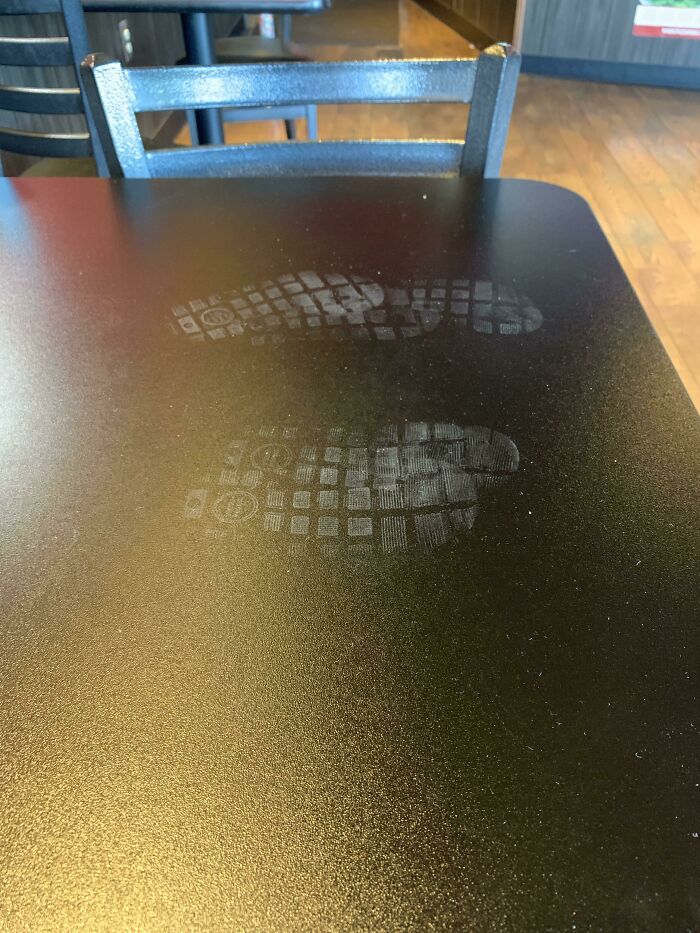 Don’t Let You Kids Walk On The Table At A Restaurant