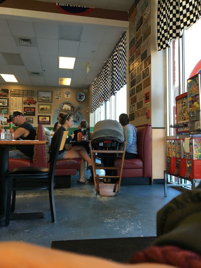 This Woman Turned The High Chair Upside Down In Order To Raise The Baby's Car Seat