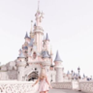 adelinaspalace avatar