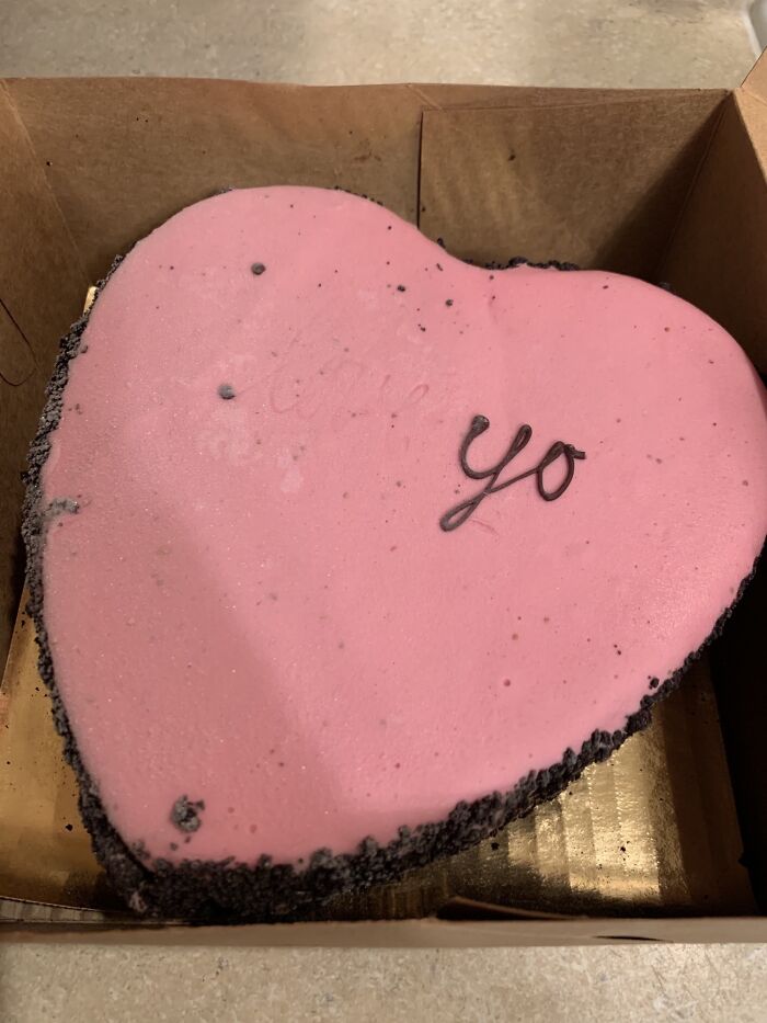 The Ice Cream Cake I Ordered For Valentine’s Day Said “I Love You” But Some Of The Letters Fell Off During Transit