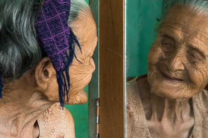 Passionate About Vietnam, Photographer Captures The True “Soul” Of His People In Their Daily Lives (New Pics)