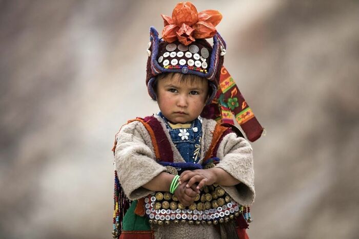 Passionate About Vietnam, Photographer Captures The True “Soul” Of His People In Their Daily Lives (New Pics)