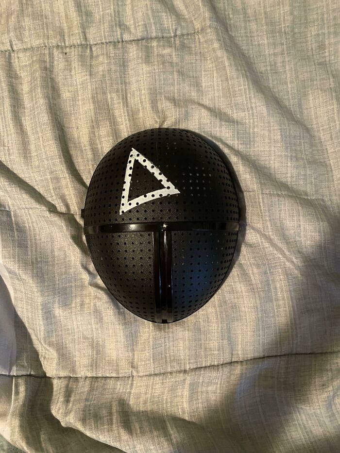 Bought A Squid Game Mask Off Amazon For Halloween And This Is What Came