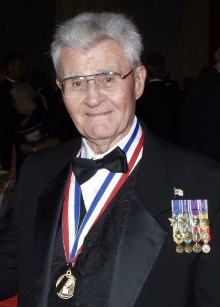 Paul Tibbets, The Man Who Dropped The Atomic Bomb On Hiroshima, Pictured In 1996 