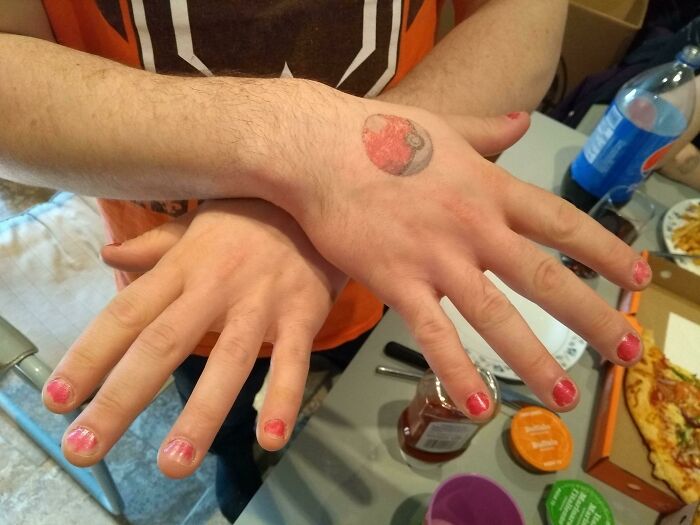 My Construction Worker Dad Friend Let And Kept The Nail Art His 4yo Daughter Gave Him