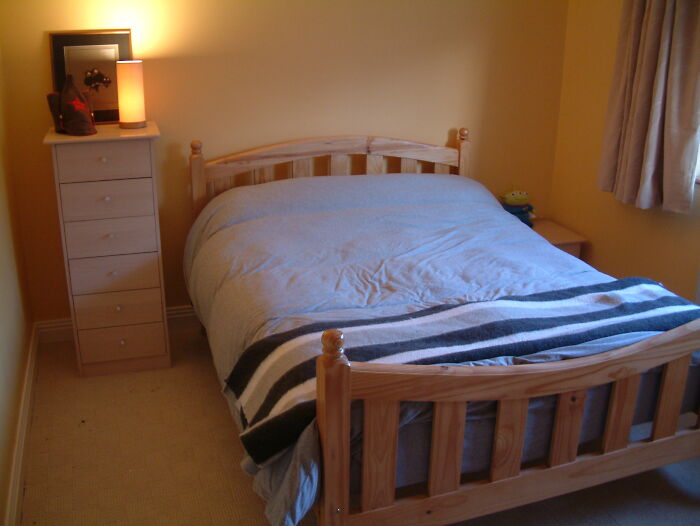 30 Situations That Happened At Night And Caught People Off Guard, As Revealed By Users Of This Online Group