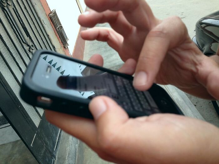 30 Basic Skills That Folks Thought Everyone Had Until They Saw Others Do It Horribly, As Shared Online