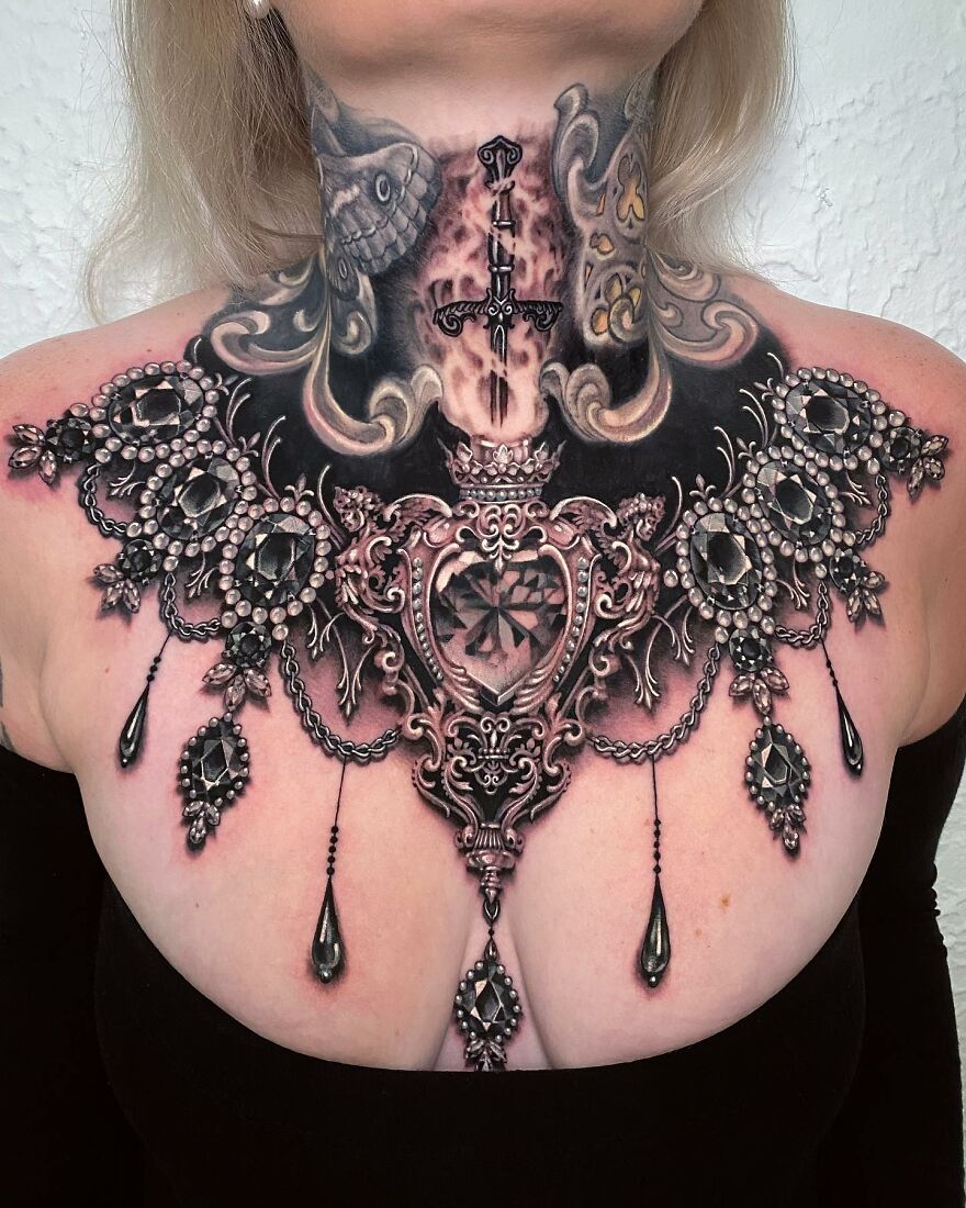 American Tattoo Artist Creates Amazing Tattoos That Imitate Jewelry On The Body