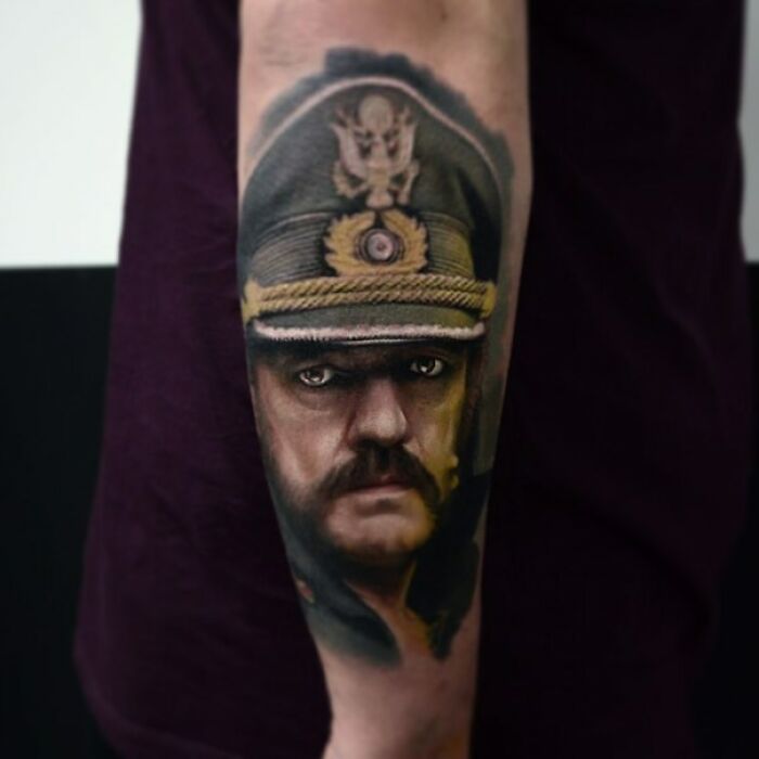 Artist Gets Tattoos That Look Like They've Been Imprinted On The Skin