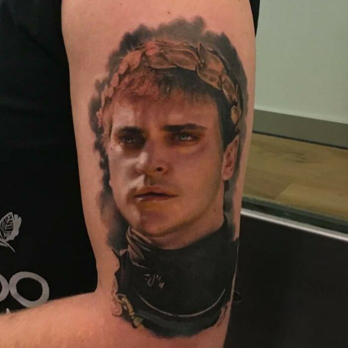 Artist Gets Tattoos That Look Like They've Been Imprinted On The Skin