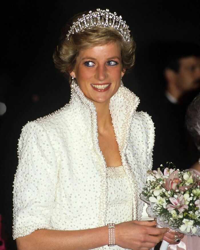 On This Day In 1997, Princess Diana Dies In A Car Crash. The Princess And Her Boyfriend Dodi Fayed Were On Their Way To Dodi’s Apartment. When They Entered The Car, A Group Of Paparazzi On Motorcycles Tailed Their Car And A Few Minutes Later The Driver Of Their Vehicle Lost Control And Crashed Into A Pillar. The Three Died In The Accident. It Was Later Revealed That The Driver Was Heavily Intoxicated. “Carry Out A Random Act Of Kindness, With No Expectation Of Reward, Safe In The Knowledge That One Day Someone Might Do The Same For You.” - Princess Diana