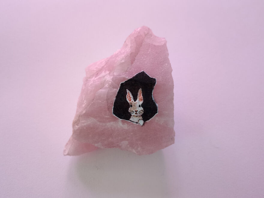 Painting An Animals On Rose Quartz