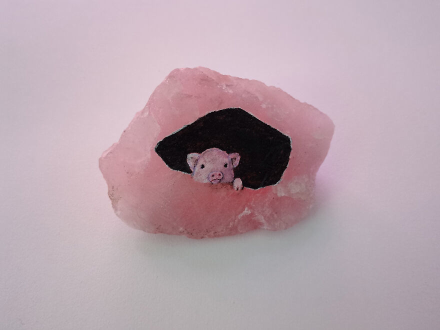 Painting An Animals On Rose Quartz