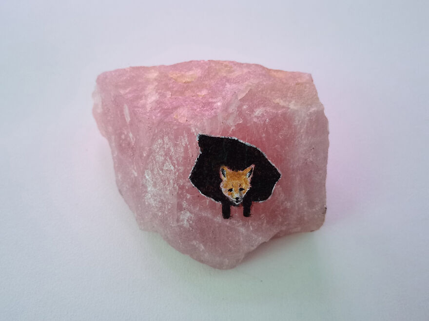 Painting An Animals On Rose Quartz