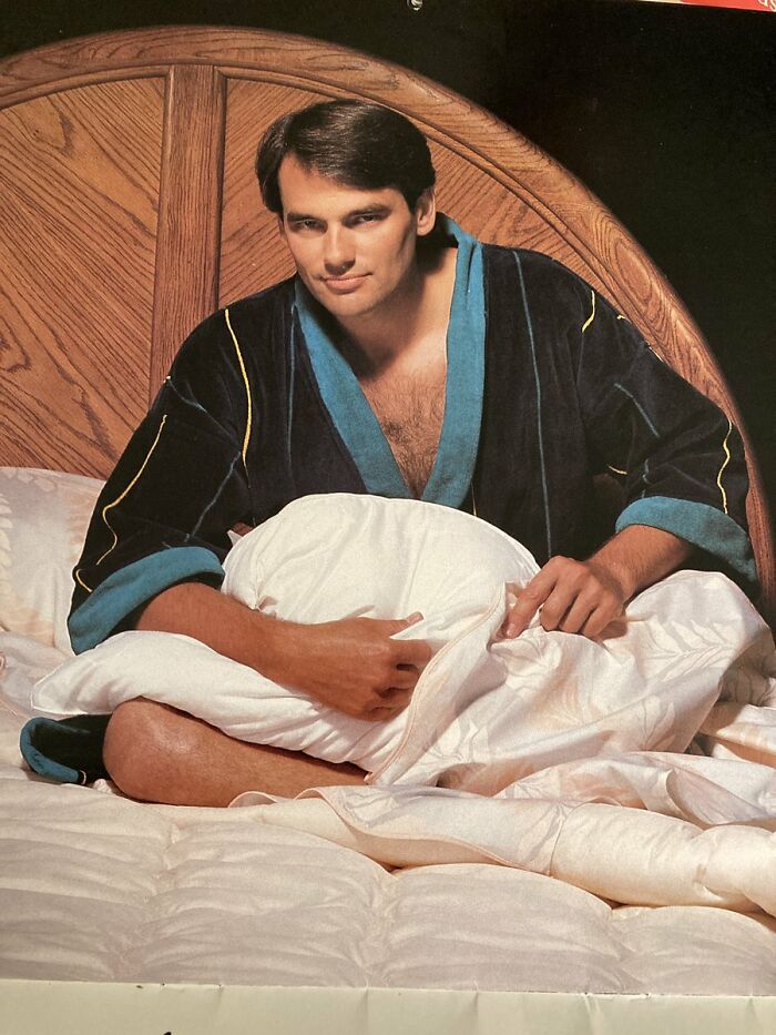 “Every Woman’s Fantasy”: People Online Are Cracking Up At This Resurfaced Calendar From The ‘80s Featuring Handsome Men Doing Various Chores (11 Pics) “Every Woman’s Fantasy”: People Online Are Cracking Up At This Resurfaced Calendar From The ‘80s Featuring Handsome Men Doing Various Chores (11 Pics)