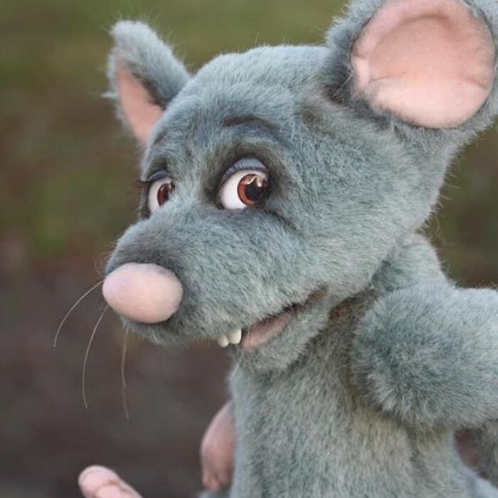 Russian Artist Makes Felt Toys You'd Definitely Want One