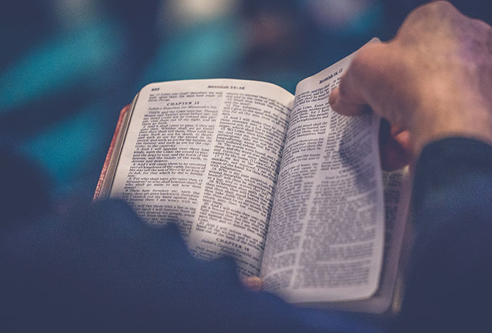 Someone Asks Atheists From Religious Families What Made Them Non-Believers, 30 Give Honest Answers