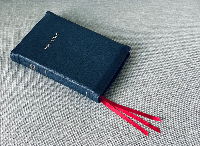 Someone Asks Atheists From Religious Families What Made Them Non-Believers, 30 Give Honest Answers