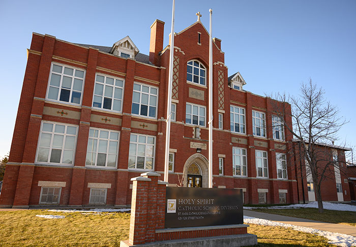 Someone Asks Atheists From Religious Families What Made Them Non-Believers, 30 Give Honest Answers