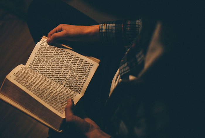 Someone Asks Atheists From Religious Families What Made Them Non-Believers, 30 Give Honest Answers