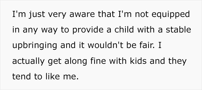 Person In Their 30s Keeps Avoiding Events When Friends’ Kids Are Involved, Gets Called A Selfish “Kid Hater” Person In Their 30s Keeps Avoiding Events When Friends’ Kids Are Involved, Gets Called A Selfish “Kid Hater”