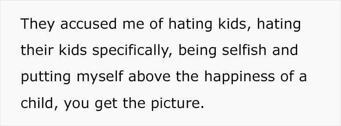 Person In Their 30s Keeps Avoiding Events When Friends’ Kids Are Involved, Gets Called A Selfish “Kid Hater” Person In Their 30s Keeps Avoiding Events When Friends’ Kids Are Involved, Gets Called A Selfish “Kid Hater”