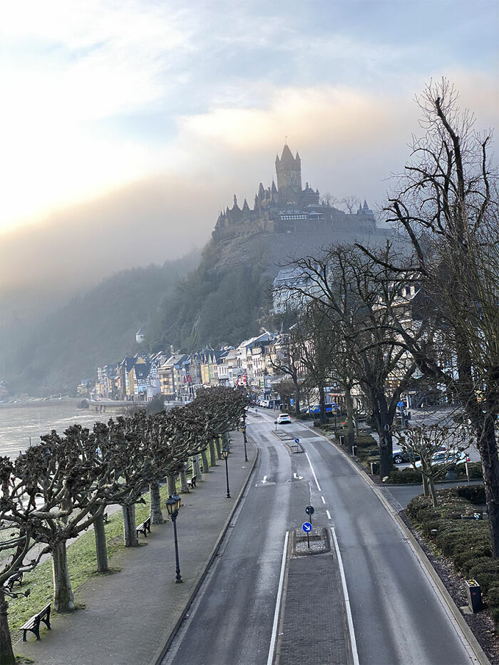 Día frío y precioso en Cochem, Alemania