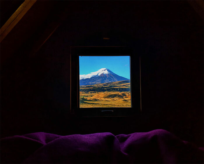Vistas desde el hostal al volcán Cotopaxi en Ecuador