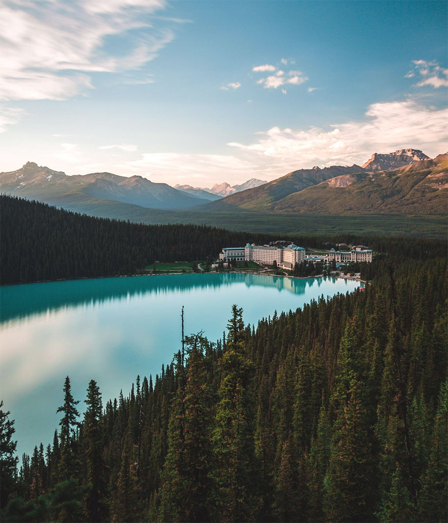 The Beautiful Lake Louise And Fairmont Chateau